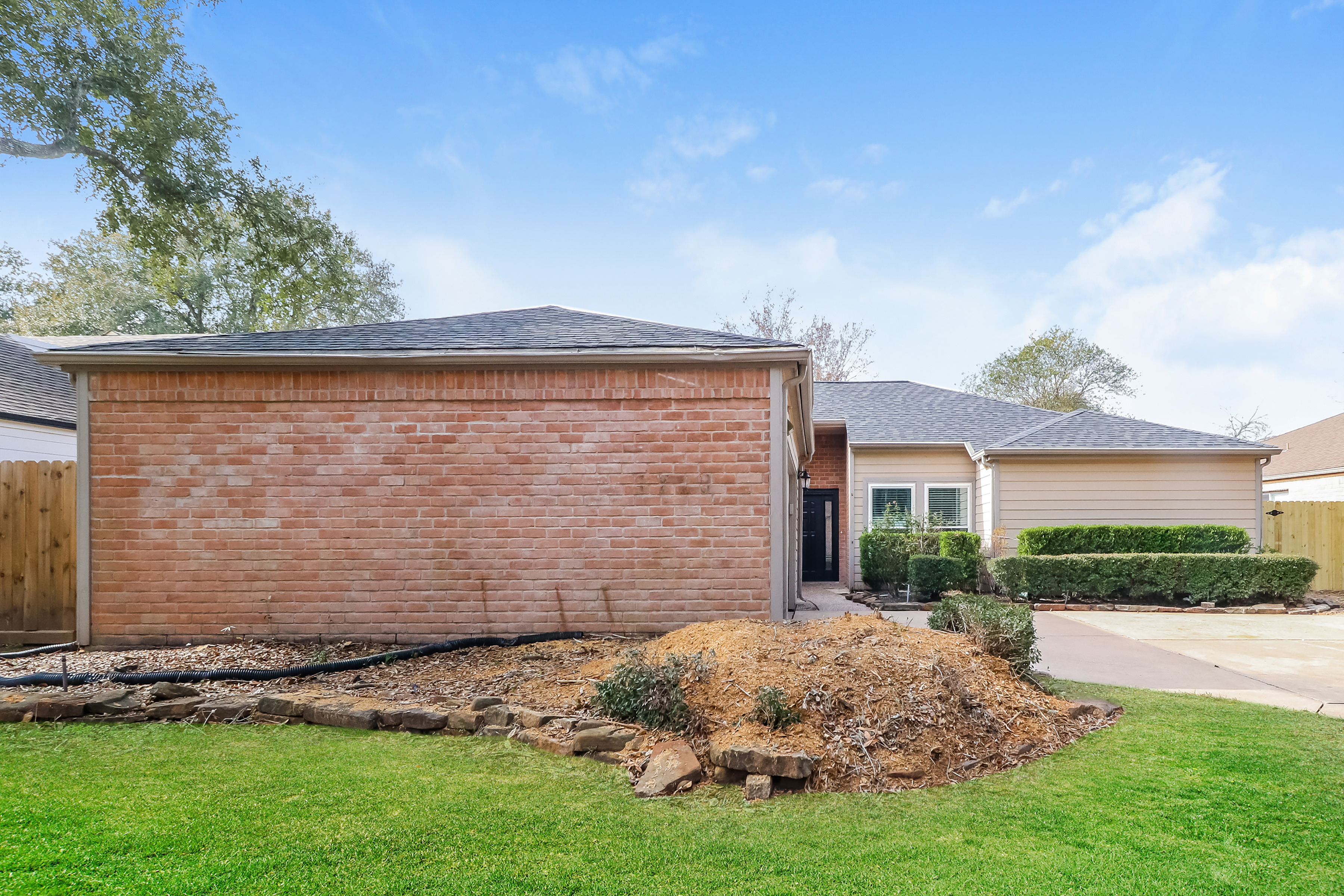 4719 Hidden Springs Dr Houston, TX 77084